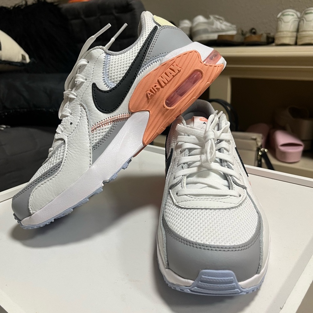 Nike Women's Air Max Excee 100